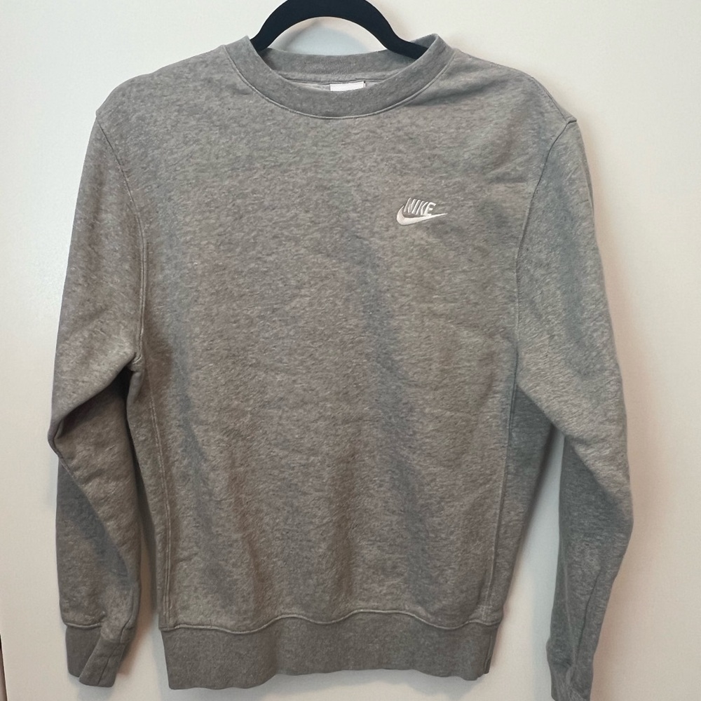 Nike Men's Crewneck Heather Gray Sweatshirt
